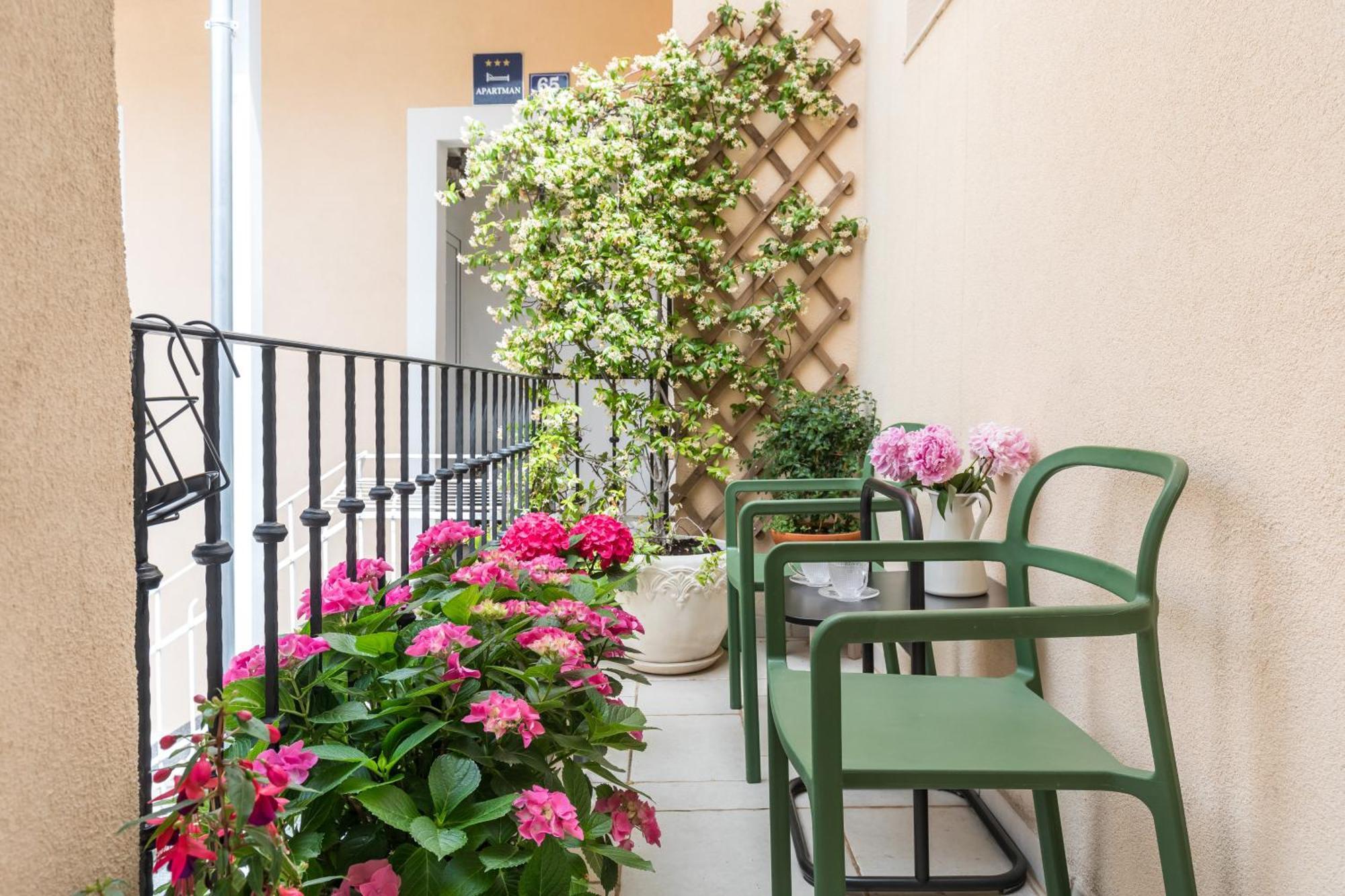 Appartement Eclectic Duplex With Sundeck Terrace
